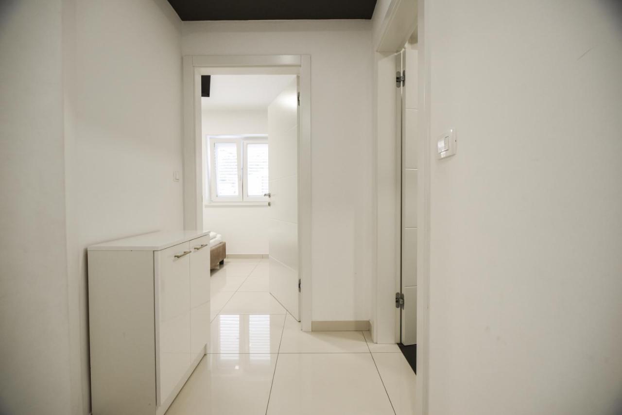 Villa San Antonio-Exclusive Apartments Baška Екстериор снимка