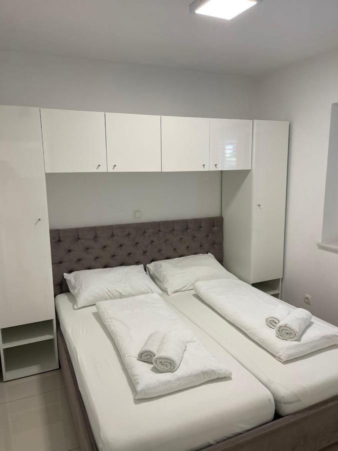 Villa San Antonio-Exclusive Apartments Baška Екстериор снимка