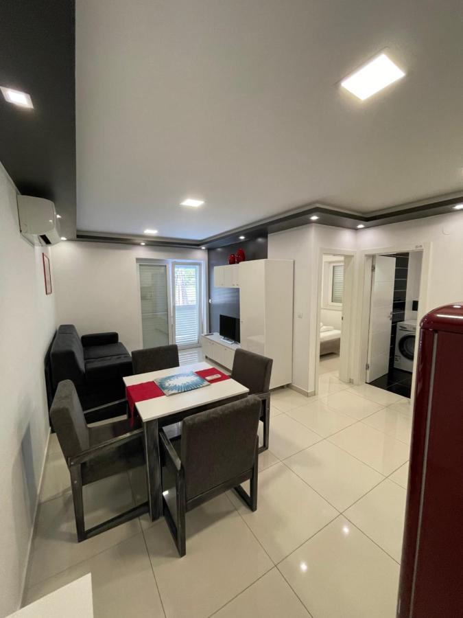 Villa San Antonio-Exclusive Apartments Baška Екстериор снимка